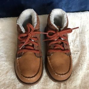 Boys winter boots